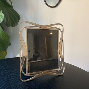 Umbra Silver Vintage Metal Frame